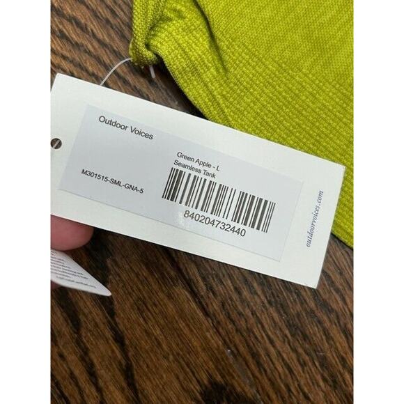 Outdoor Voices Pique Tank Top Seamless Sleeveless Lightweight Apple Green L NEW - Picture 4 of 9